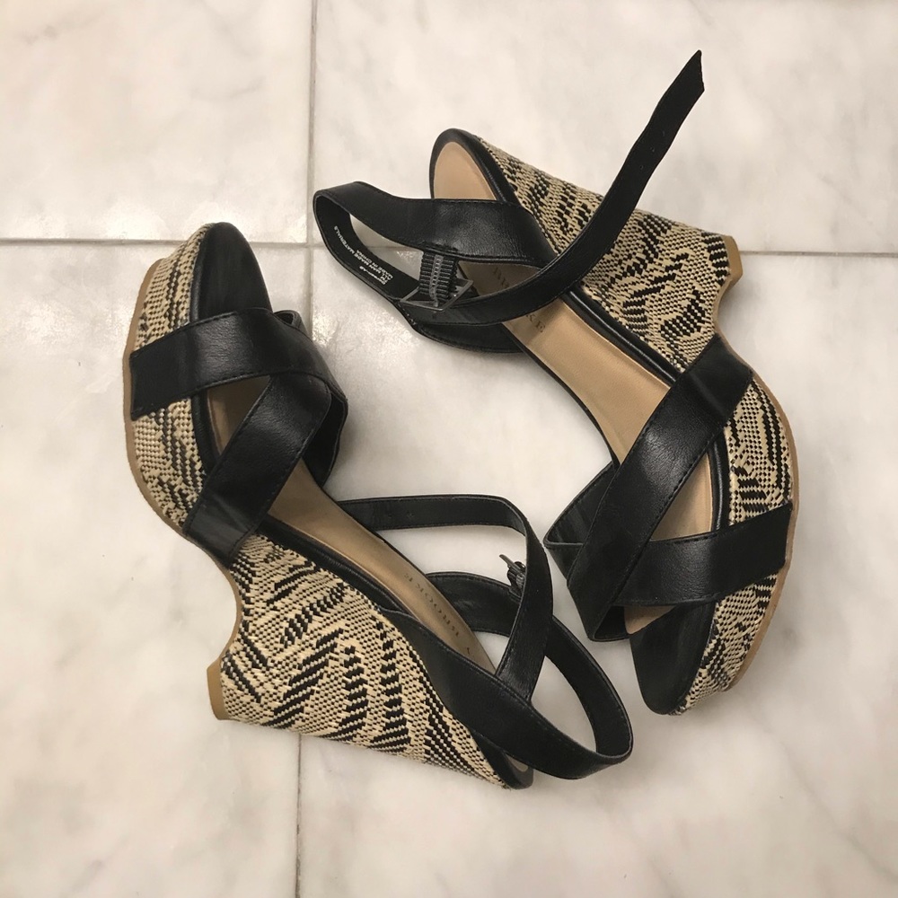 AUDREY BROOKE WEDGES, Size 7